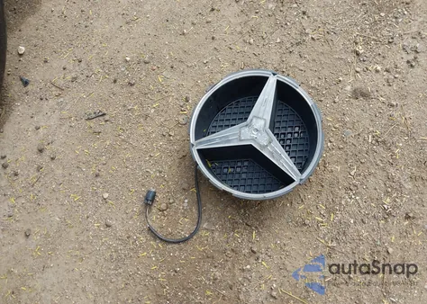 2016 Mercedes-Benz Glc 300 z USA, uszkodzony, nr VIN WDC0G4JBXGF069315